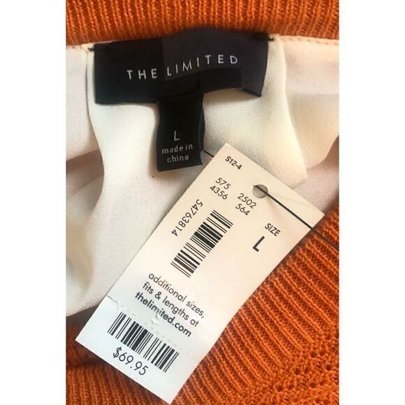 Limited Sweater Size Large - Picture 3 of 4